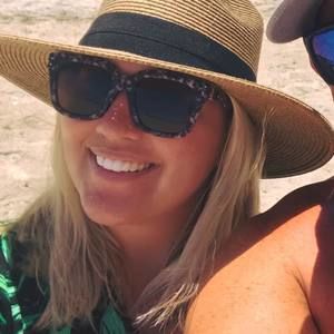 Meet your Posher, Elizabeth anne